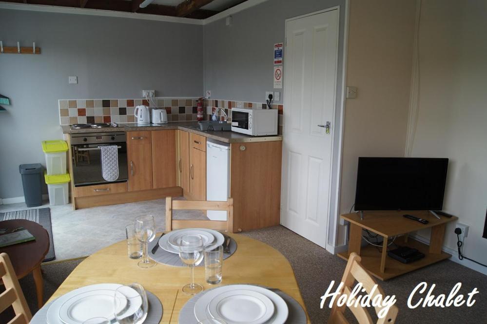 Greenways Valley Holiday Park 大托灵顿 外观 照片