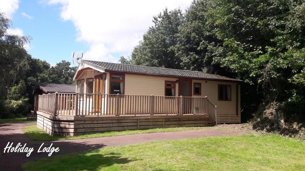 Greenways Valley Holiday Park 大托灵顿 外观 照片